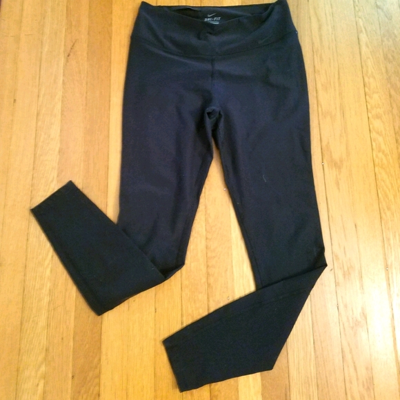 Nike Pants - Nike black leggings. Dry-fit. Athletic pants.